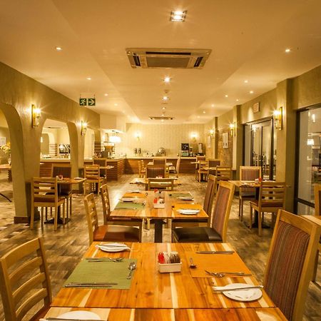 Garden Court Polokwane Hotel Bagian luar foto