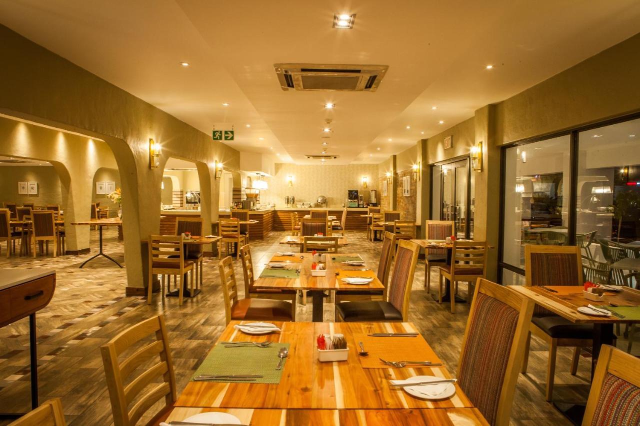 Garden Court Polokwane Hotel Bagian luar foto