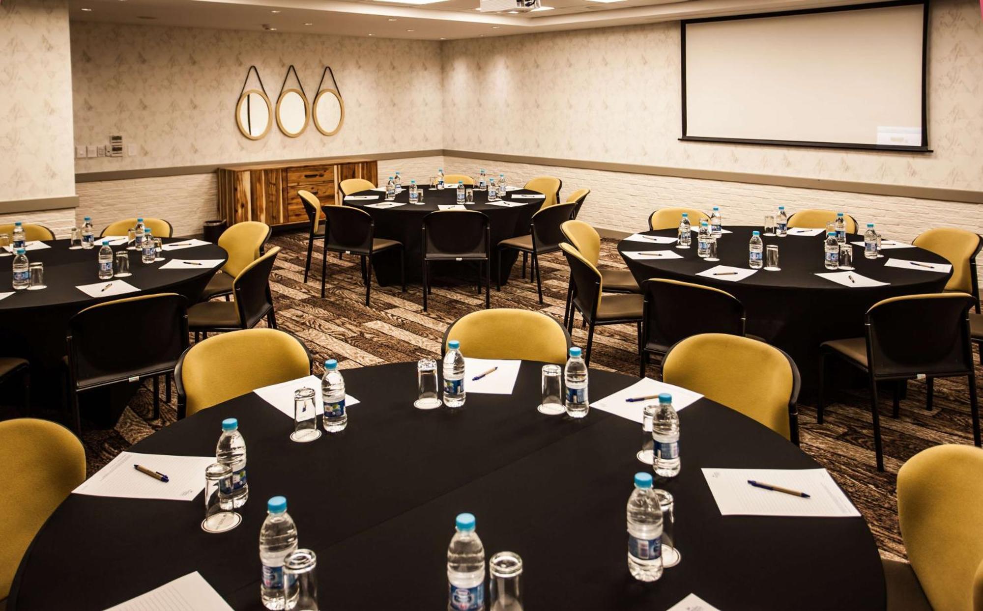 Garden Court Polokwane Hotel Bagian luar foto