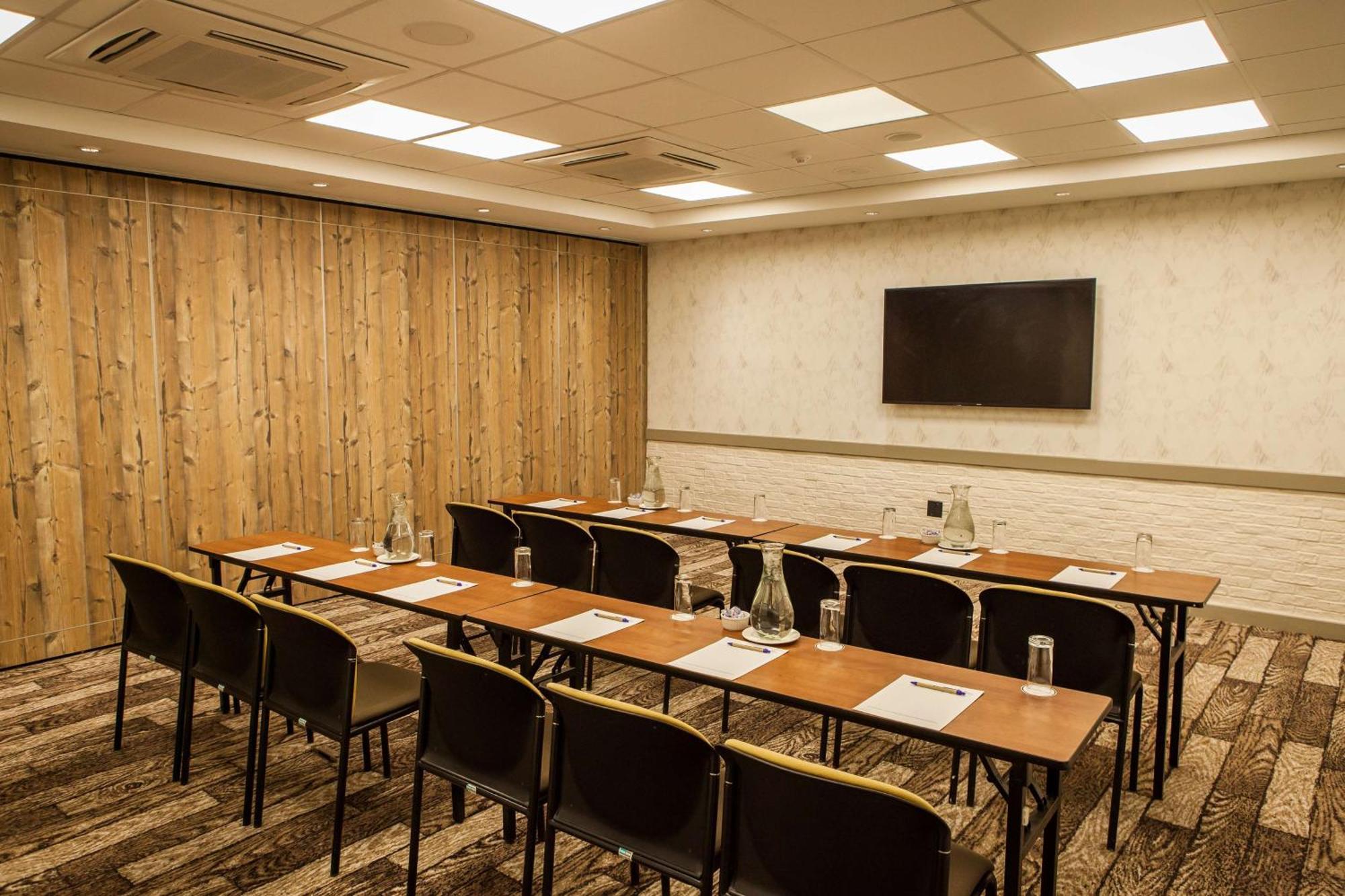 Garden Court Polokwane Hotel Bagian luar foto